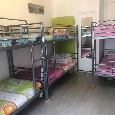 Art Beaubourg Homestay Paris
