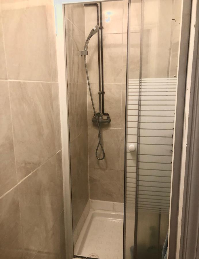 Art Beaubourg Homestay Paris